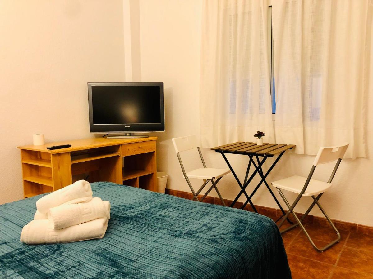 Low Cost Rooms Malaga River Exteriér fotografie