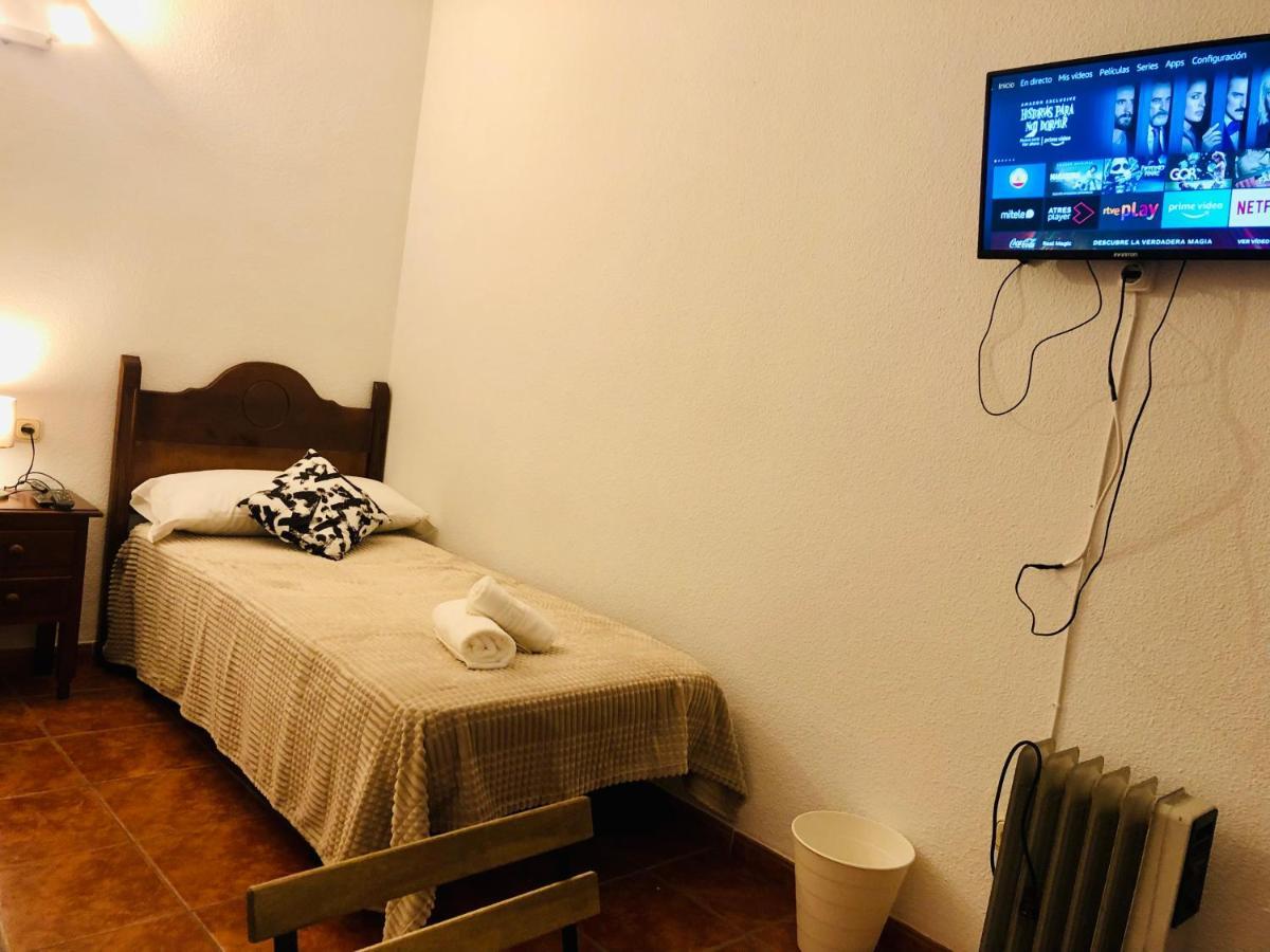 Low Cost Rooms Malaga River Exteriér fotografie
