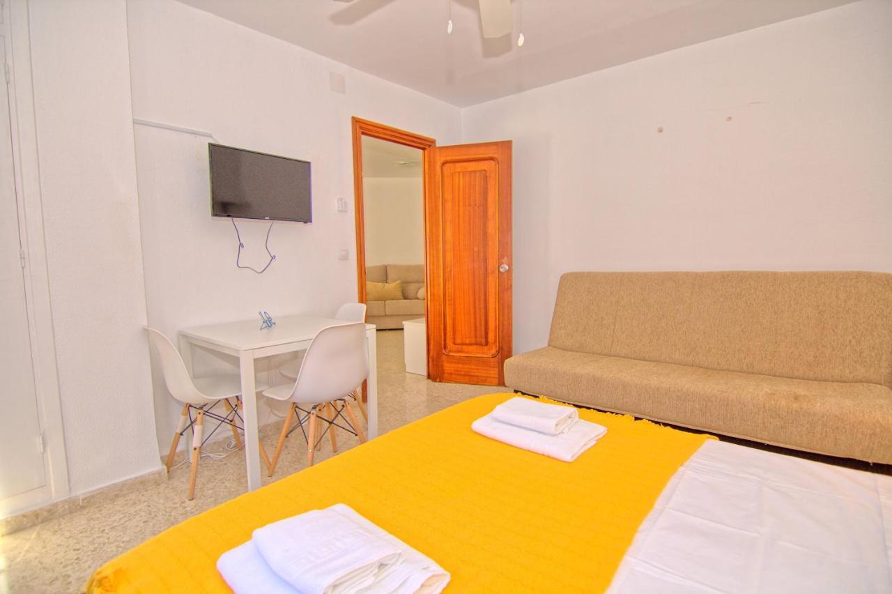 Low Cost Rooms Malaga River Exteriér fotografie