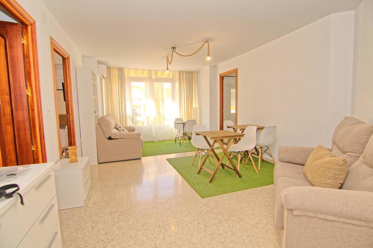 Low Cost Rooms Malaga River Exteriér fotografie