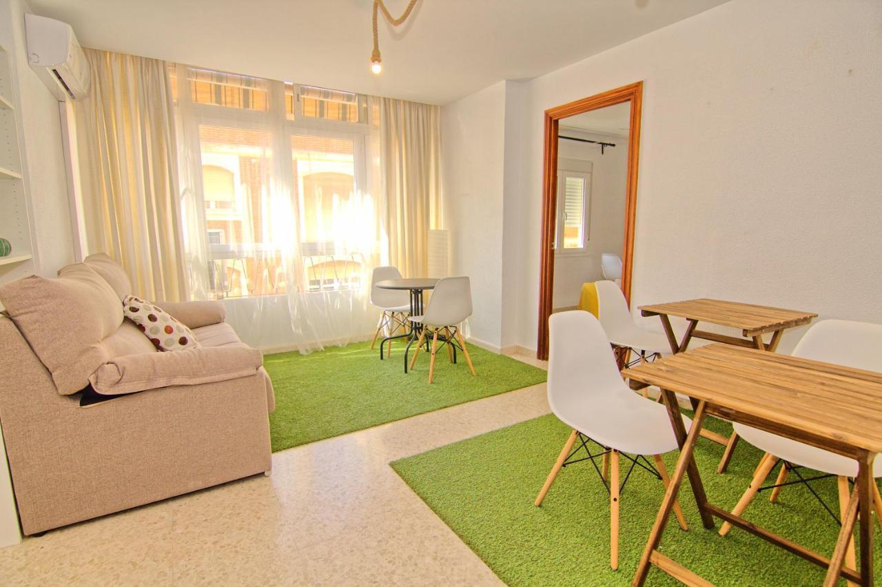 Low Cost Rooms Malaga River Exteriér fotografie
